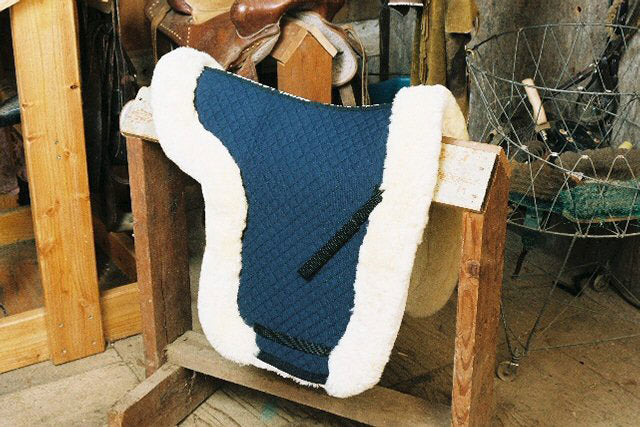 Engel Deluxe Sheepskin Dressage Numnah with Complete Lining & Full Rolled Edge - 3320CR