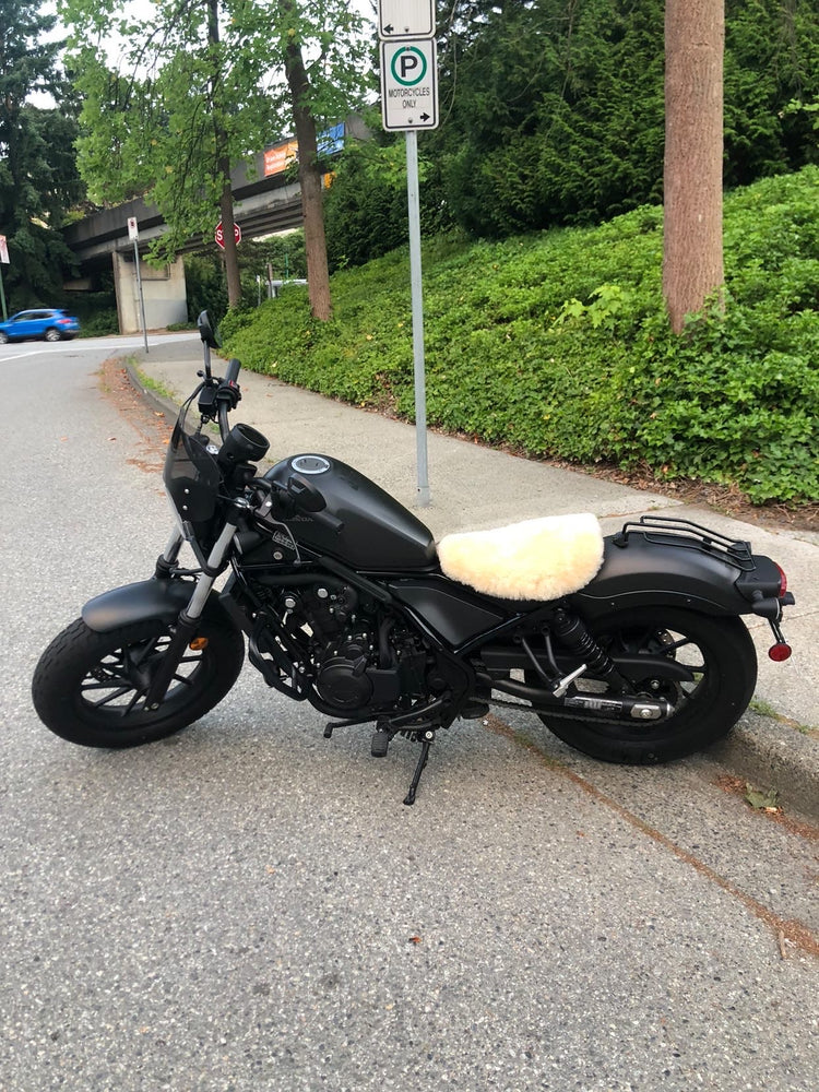 Sheepskin Buttpad® Motorcycle Seat Cover for the BMW R1250 GS by Alaska Leather