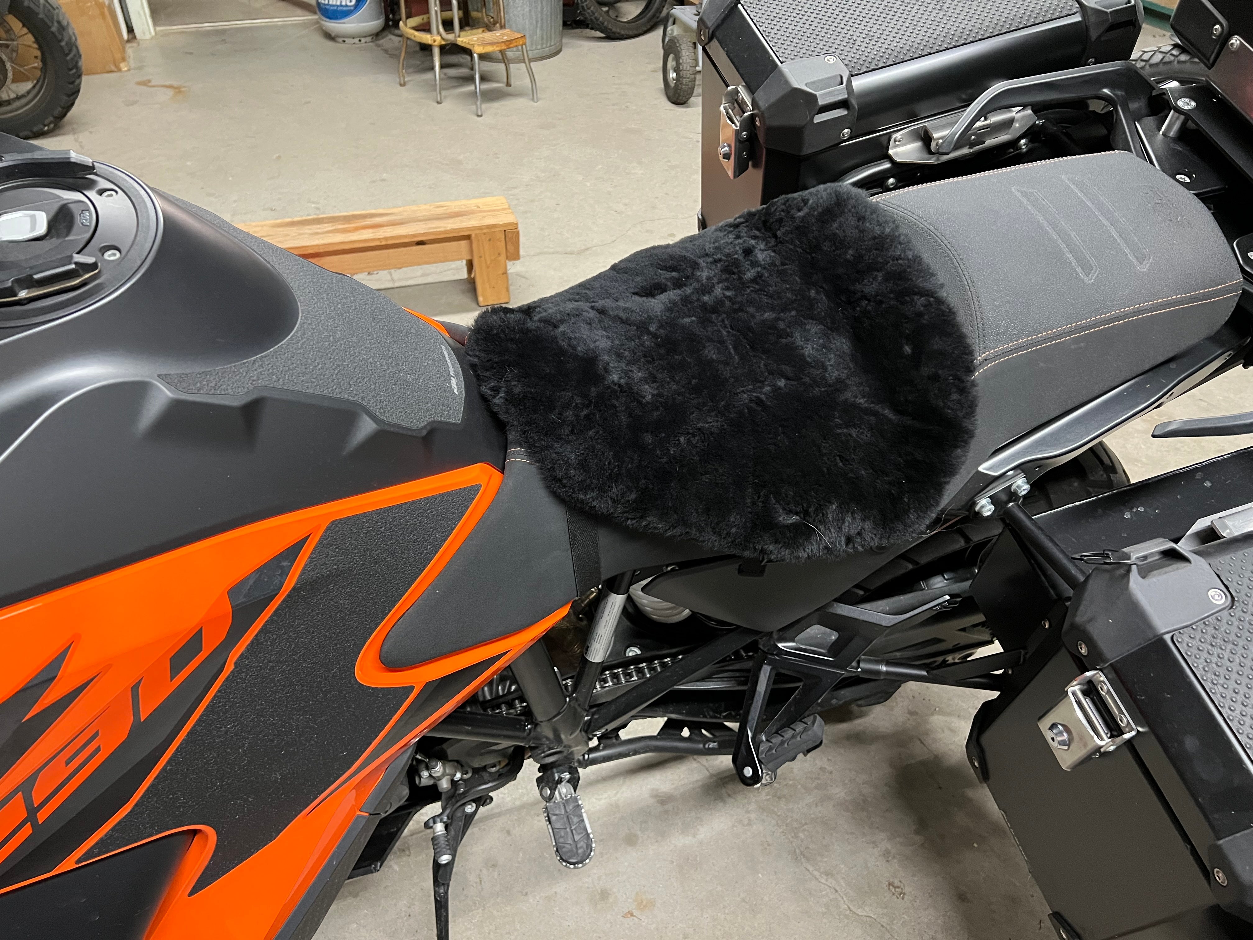 Sheepskin Buttpad® Motorcycle Seat Cover for the BMW R1250 GS by