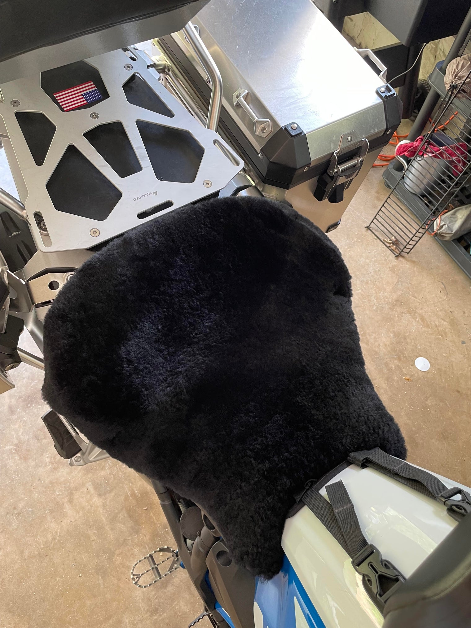 Pillion 1 Wide Sheepskin Buttpad®
